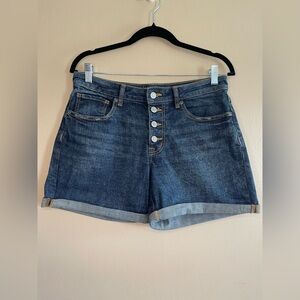 Maurices Blue Jean Shorts with Mid-Rise and Cuffed Hem Size 6
